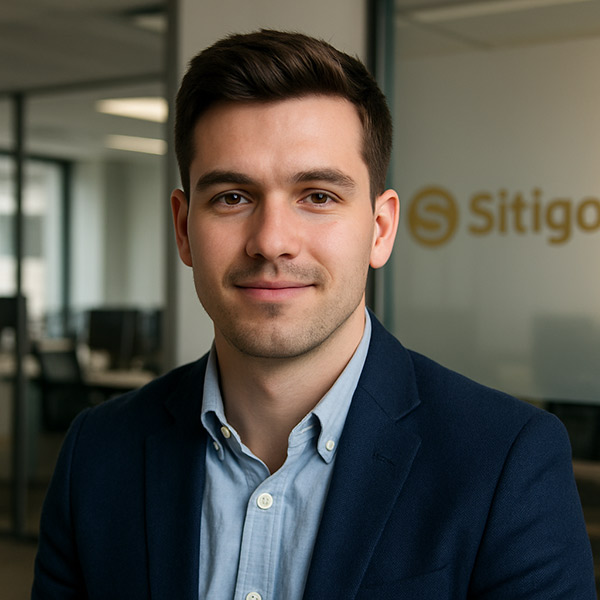 عضو تیم سایتی گو آقای رضا سیامک